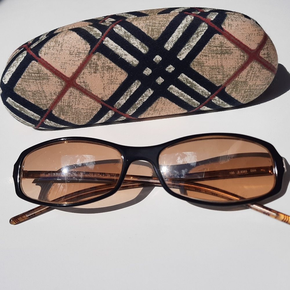 Lightly Used ☆ 'Vintage' Burberry B8383 Frames with Smoked Glass Lenses